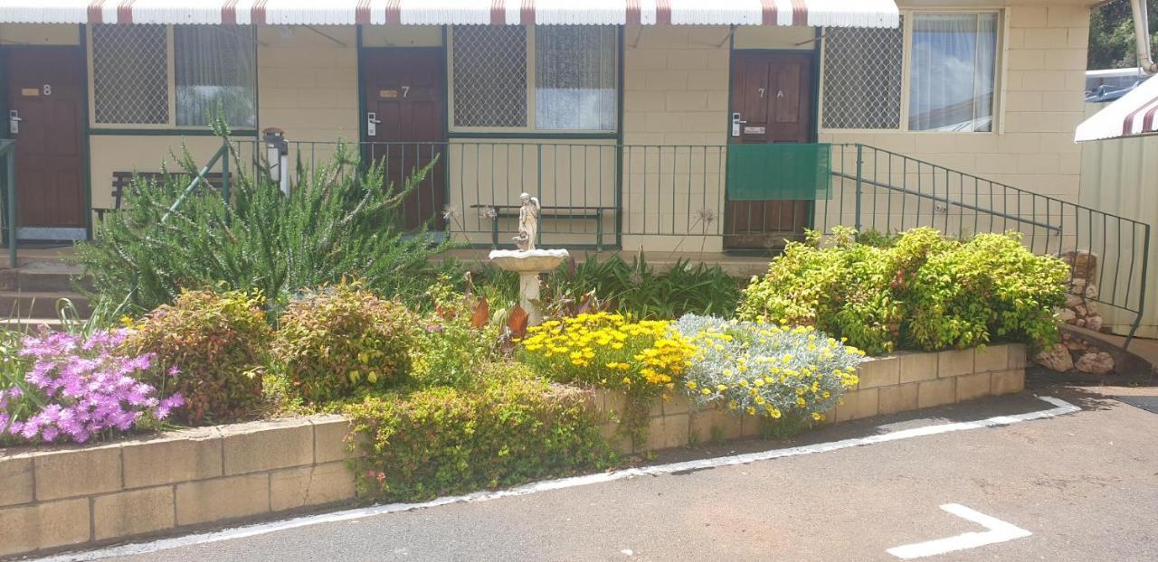Golden Peak Motel Peakhill Peak Hill Extérieur photo