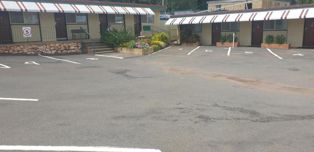 Golden Peak Motel Peakhill Peak Hill Extérieur photo