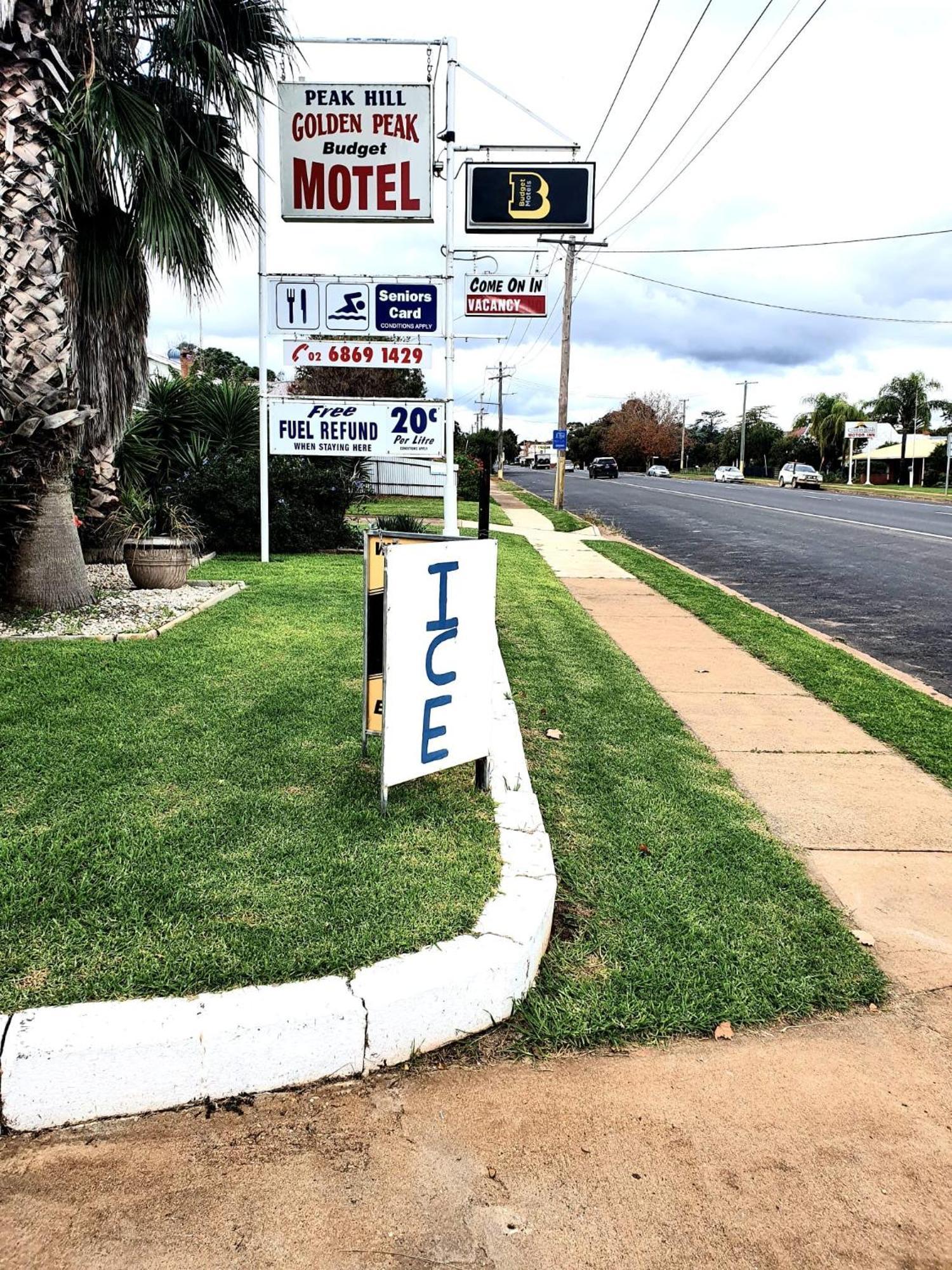 Golden Peak Motel Peakhill Peak Hill Extérieur photo