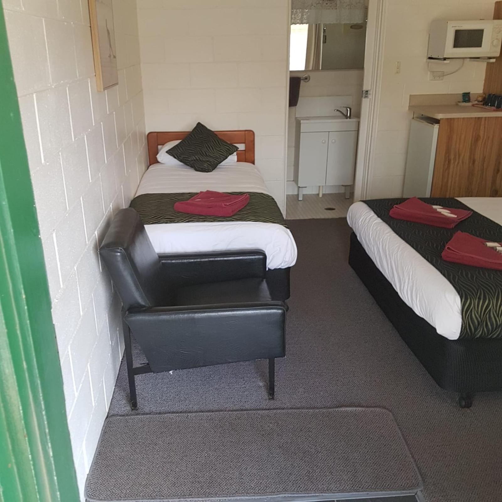 Golden Peak Motel Peakhill Peak Hill Extérieur photo