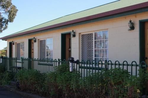 Golden Peak Motel Peakhill Peak Hill Extérieur photo